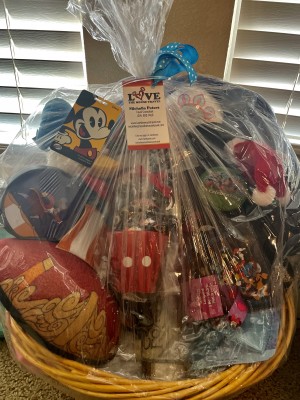 Love the Mouse Travel Gift Basket